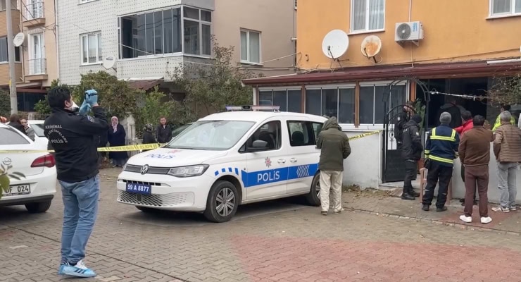 Tekirdağ'da iki genç kız silahla vurulmuş halde bulundu