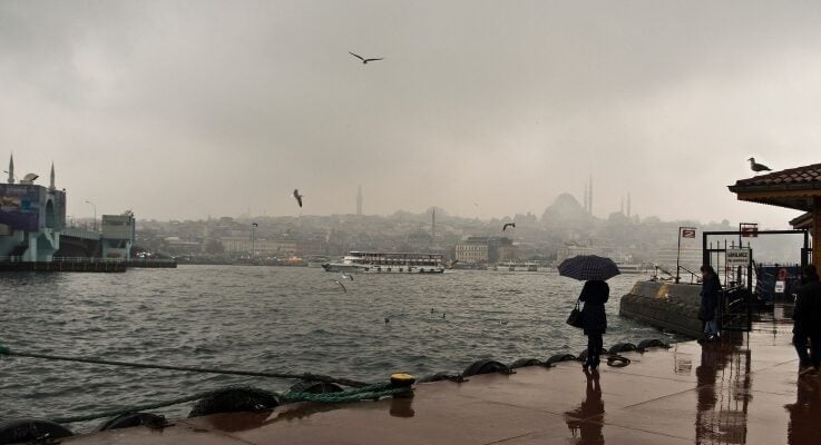 İstanbul dahil: Hafta sonu ülkenin batısında sağanak bekleniyor