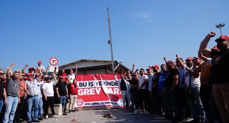 25 05 29 izmir grev aa