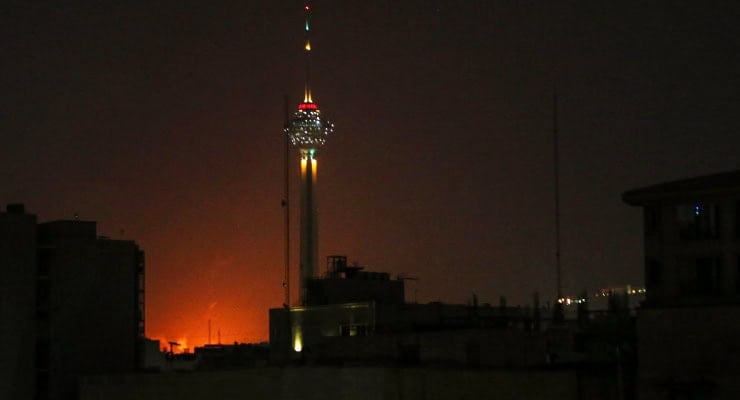 CNN: Trump yönetimi İran'da ayaklanma için Kürt grupları silahlandırmaya çalışıyor