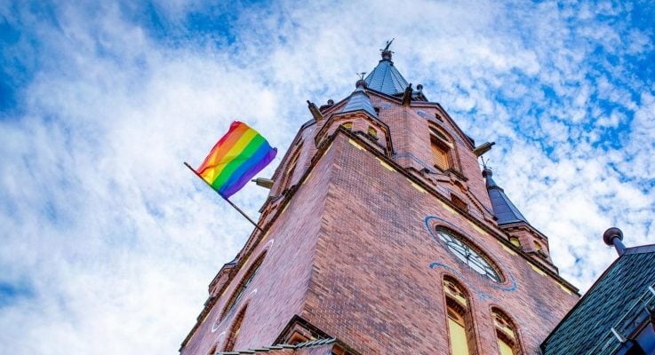O sırada Norveç: Kilise LGBTİ+ bireylerden 'ayrımcılık' için özür diledi