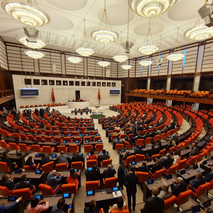Kanun teklifi: 15-18 yaşındaki çocuklara müebbet verilebilecek