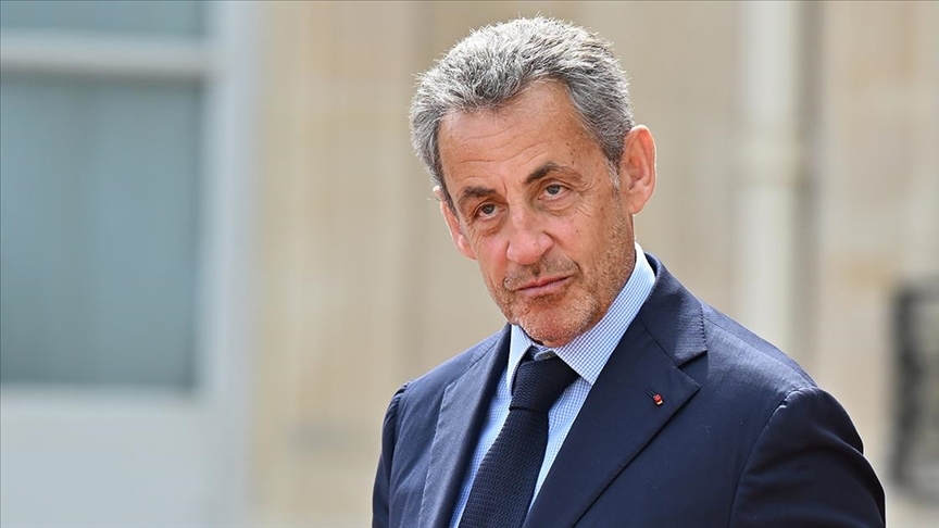 Sarkozy, 20 günlük hapis hayatını kitaplaştırdı