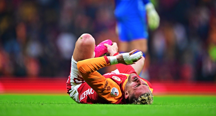 Galatasaray altı futbolcunun sakatlığı hakkında bilgi verdi