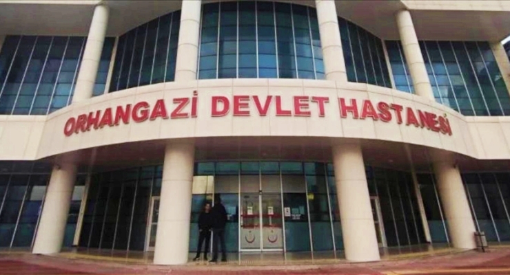 Bursa'da şinitzel yiyen 60 öğrenci ve personel fenalaştı