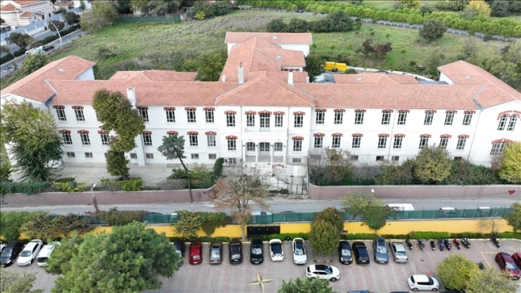 Balıklı Rum Hastanesi'nde 112 milyon liralık vurgun: Biri profesör üç kişi tutuklandı