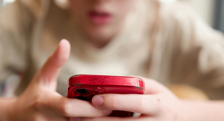 Avrupa Parlamentosu sosyal medya için 16 yaş sınırını onayladı