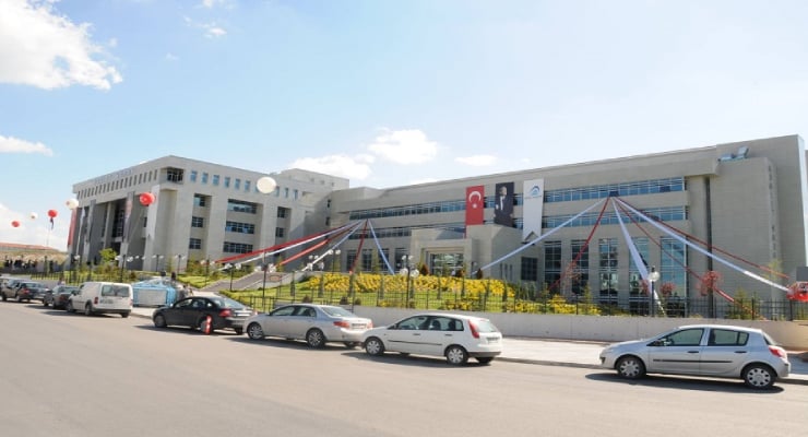 Adli emanetten 'ihtiyacı kadar' altın çalan memur tutuklandı