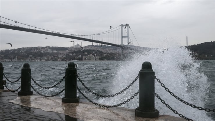 İstanbul'da bazı vapur seferleri iptal