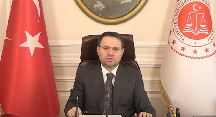 Adalet bakanı: BTK, doğrulanmayan sosyal medya hesaplarına süre tanıyacak