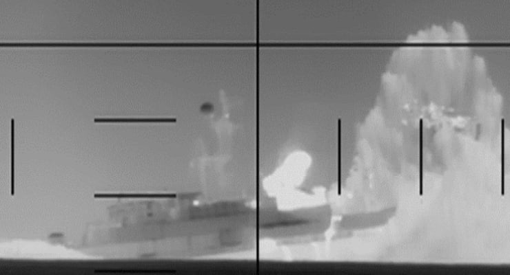 ABD, İran gemisini batırdı: En az 80 ölü