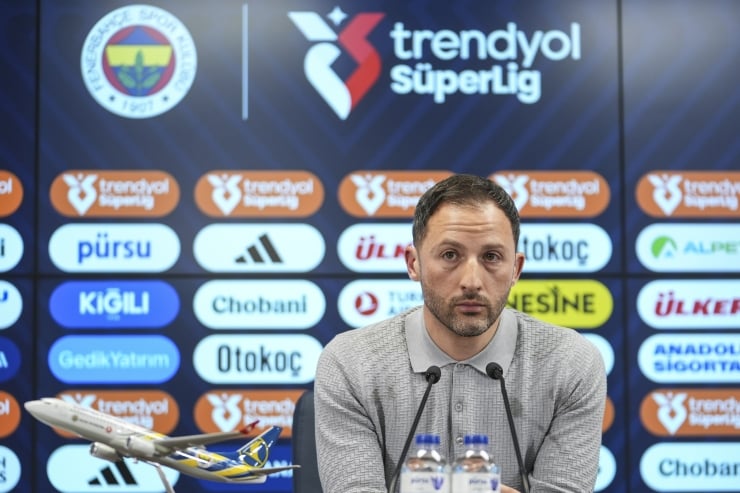 Fenerbahçe, Domenico Tedesco'yla devam edecek