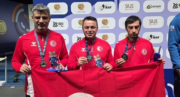 Milli atıcılar, Avrupa Şampiyonası'nda altın madalya kazandı