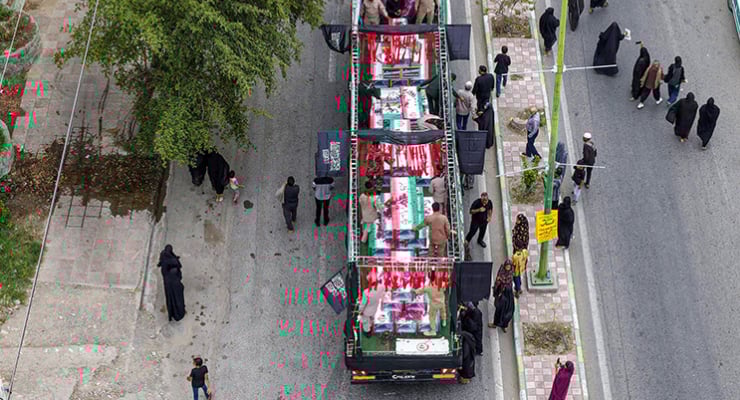 165 kişi öldürüldü: İran'a göre ilkokul 40 dakika arayla iki kez vuruldu