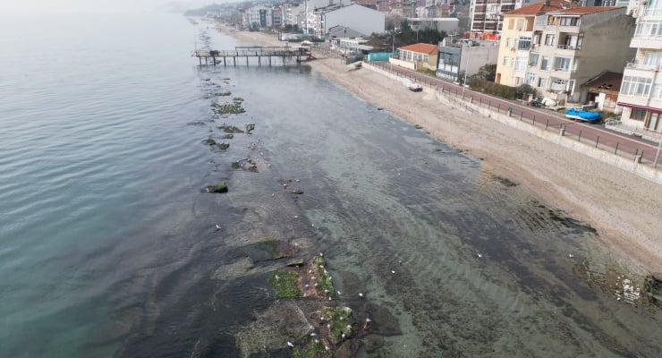 Tekirdağ'da deniz çekildi