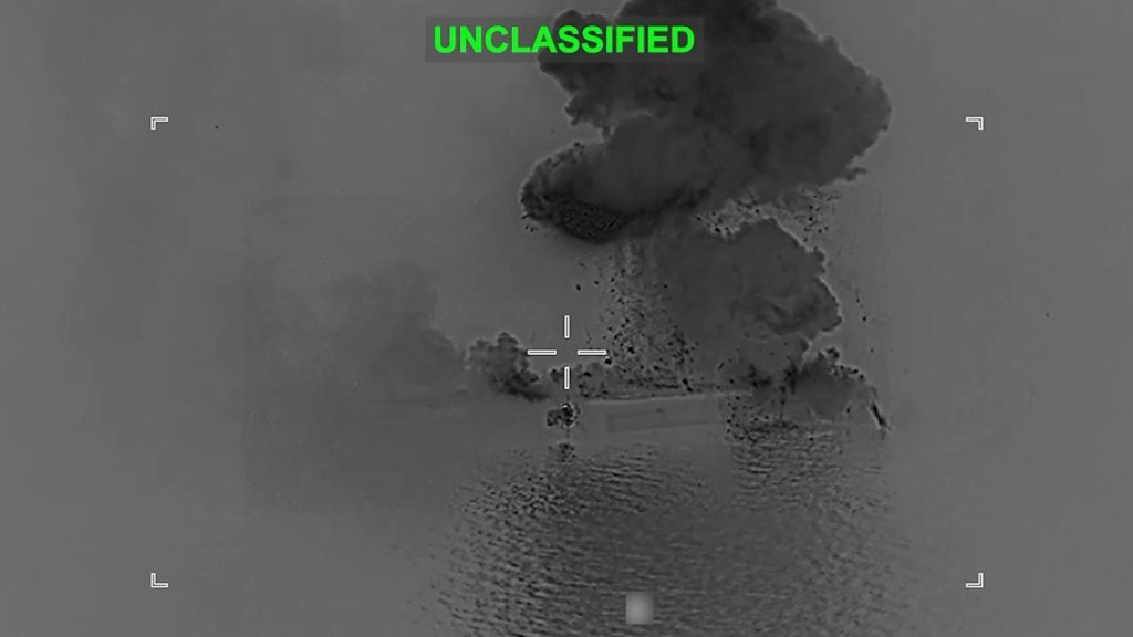 ABD, İran'a ait bir İHA gemisini vurduğunu duyurdu