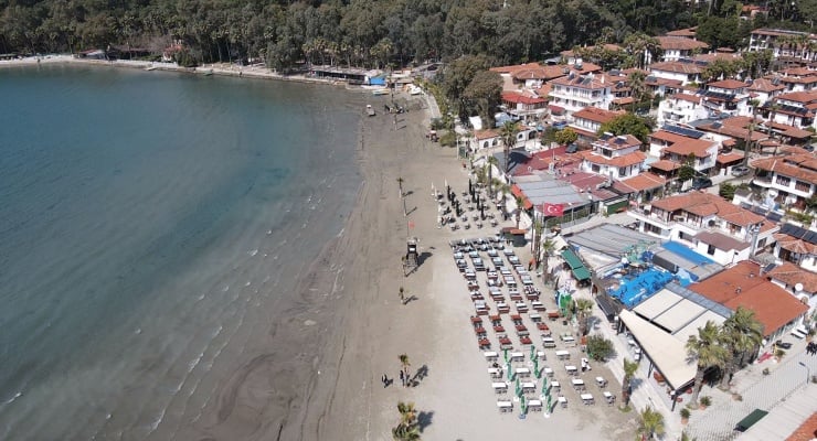 Muğla'da deniz çekildi