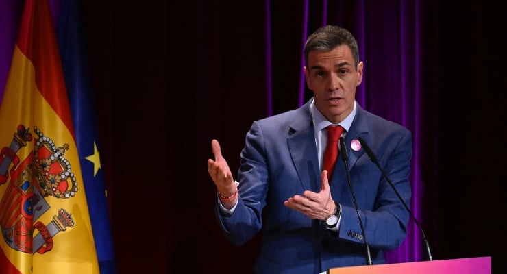 Pedro Sanchez: Mesele İran rejiminden yana olup olmamak değil, uluslararası hukuka bağlı olup olmamak