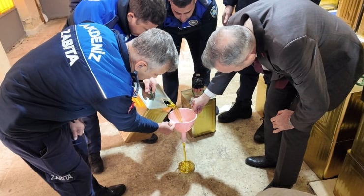 4,5 ton sahte zeytinyağı bulundu: Ciddi sağlık riski tespit edildi
