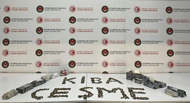 Kaçırılacaktı: Çeşme Ulusoy Limanı'nda 7 bin 550 sikke ve figüre el kondu