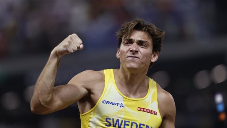 Armand Duplantis, 15'nci kez dünya rekoru kırdı