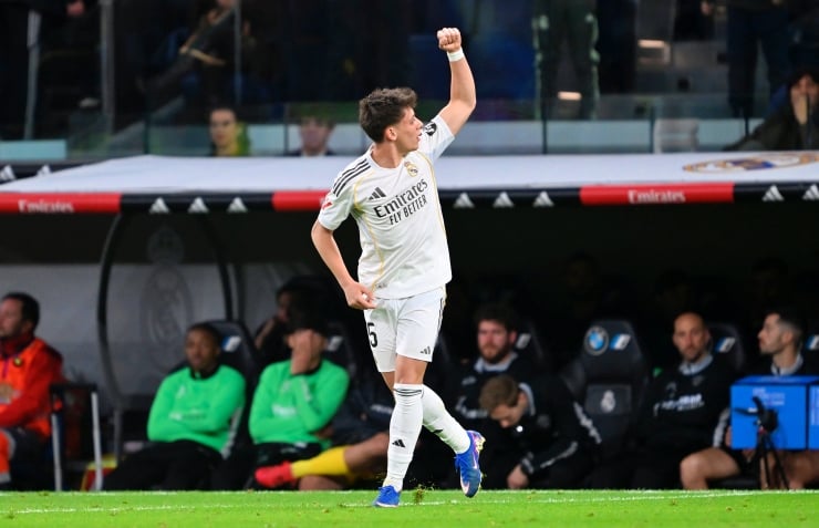 Arda Güler 70 metreden gol attı: Madrid galip