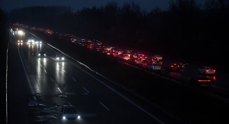 Bayram dönüşleri başladı: İstanbul istikametinde trafik yoğun