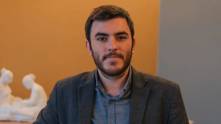 Gözaltına alınan gazeteci İsmail Arı: Tek suçum bu ülkede gazetecilik yapmak