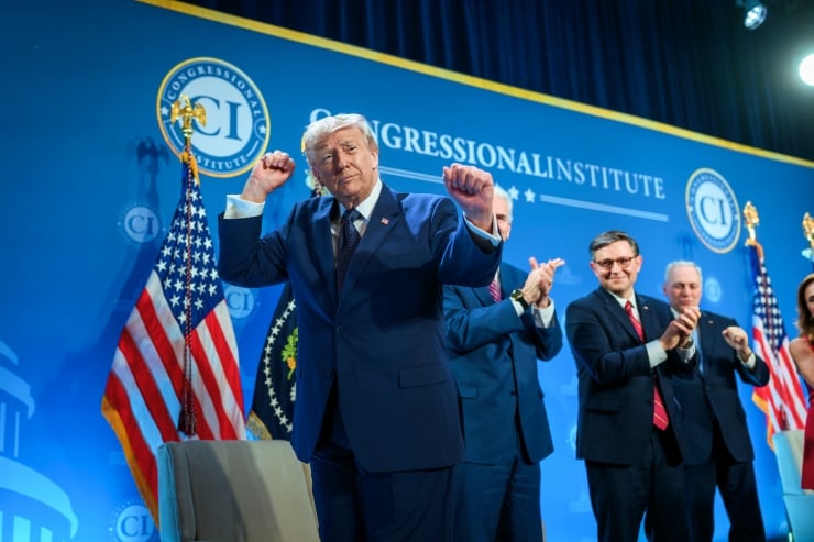 Trump İran'a 48 saat verdi: Elektrik santralleri vurulacak