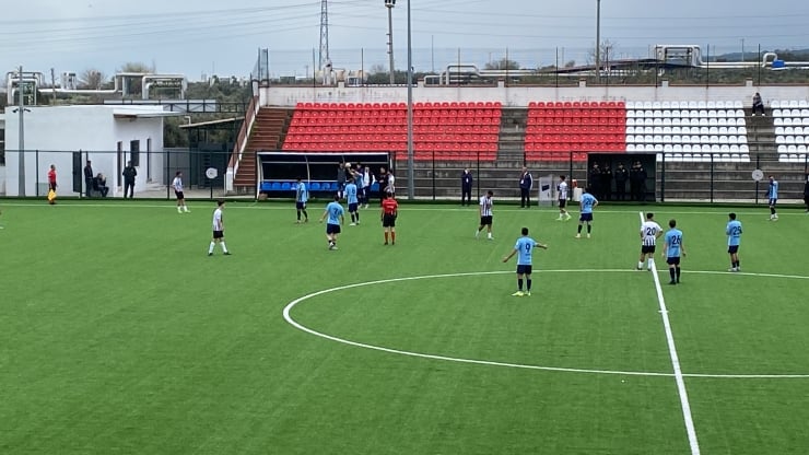 Nazillispor, 12-0 geriye düştüğü maçın 58'nci dakikasında sahadan çekildi