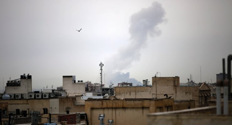 Anket: ABD'lilerin çoğu İran'a saldırıları 'aşırı' buluyor