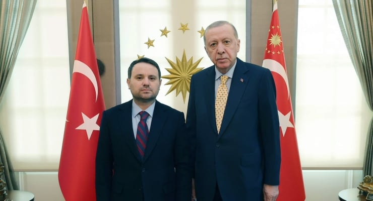 AKP'li Tayyar, Gürlek'le görüşmesini aktardı: 'Cumhurbaşkanımızın talimatı gereği susmayı tercih ediyorum'