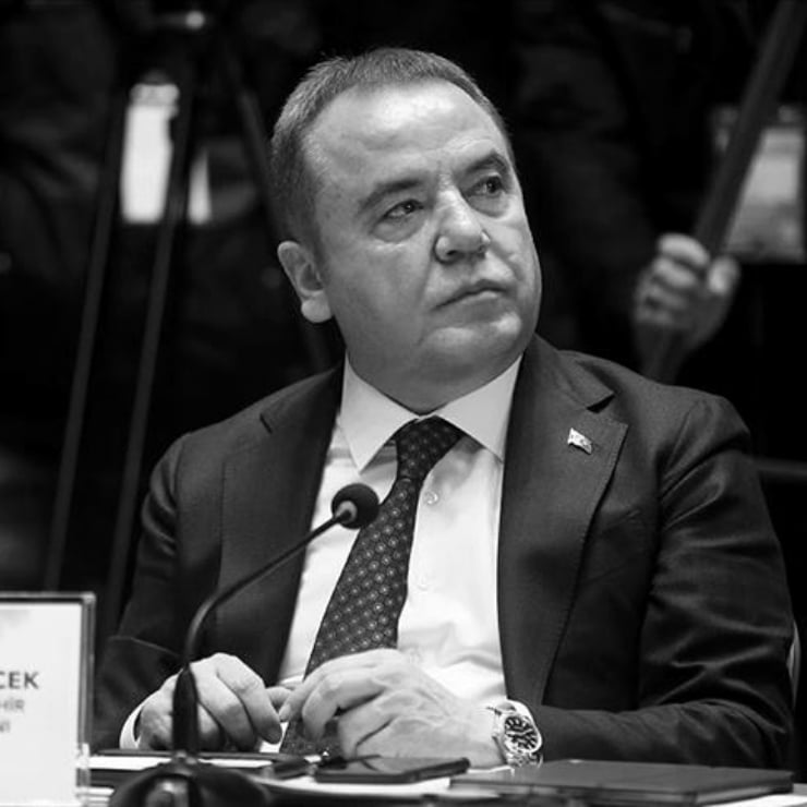Muhittin Böcek hakkında 'fuhuş' suçlaması - Diken
