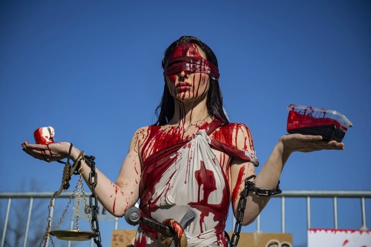 'Krala hayır' protestosu: ABD halkı sokakta