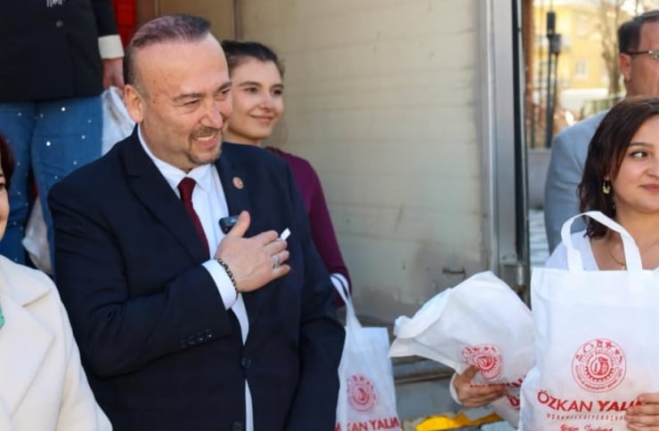 CHP'li Özkan Yalım'a ait dört şirkete baskın