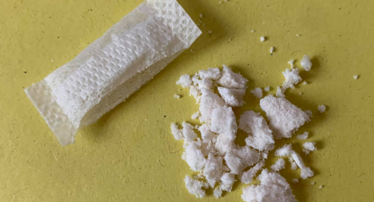 Fransa'da nikotin poşeti ve sakızı yasaklandı