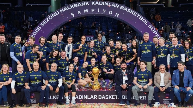Fenerbahçe Kadınlar Basketbol Süper Ligi'nde şampiyon