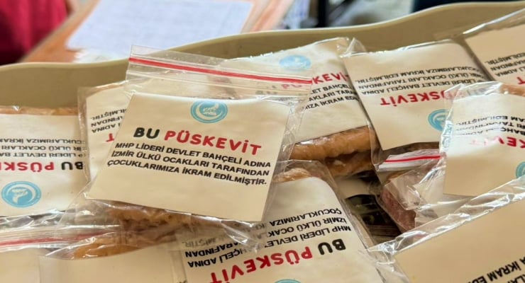 Devlet Bahçeli adına 'püskevit' dağıtıldı