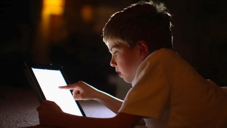 Yunanistan 15 yaşından küçüklere sosyal medyayı yasakladı