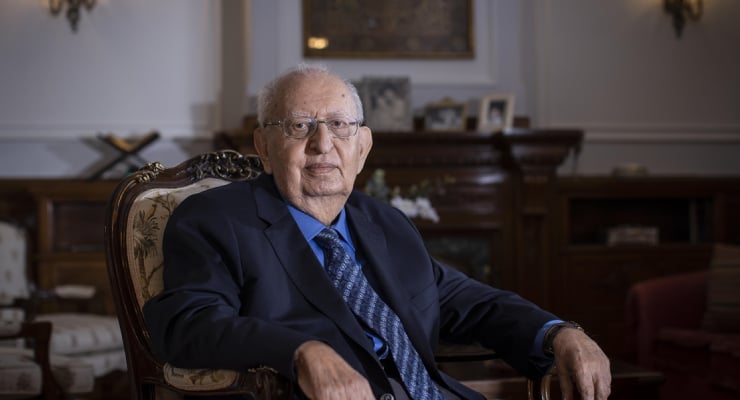 Hüsamettin Cindoruk hayatını kaybetti