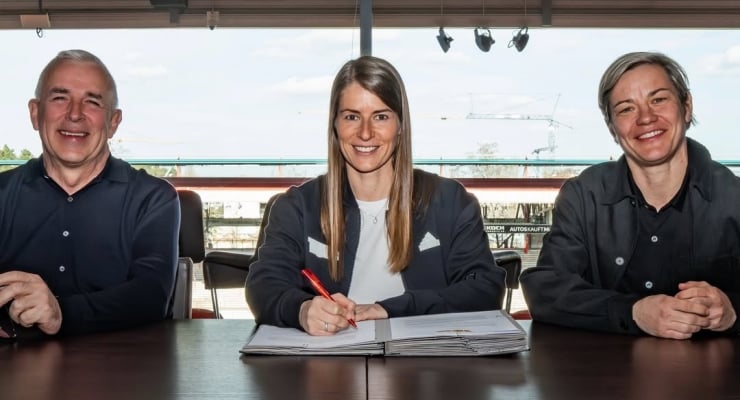 Bundesliga'da ilk kadın teknik direktör: Marie-Louise Eta