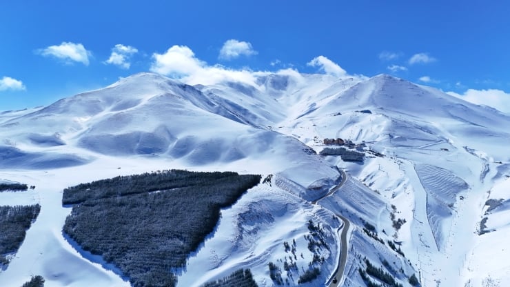 Palandöken kayak sezonunu 30 Nisan'a kadar uzattı