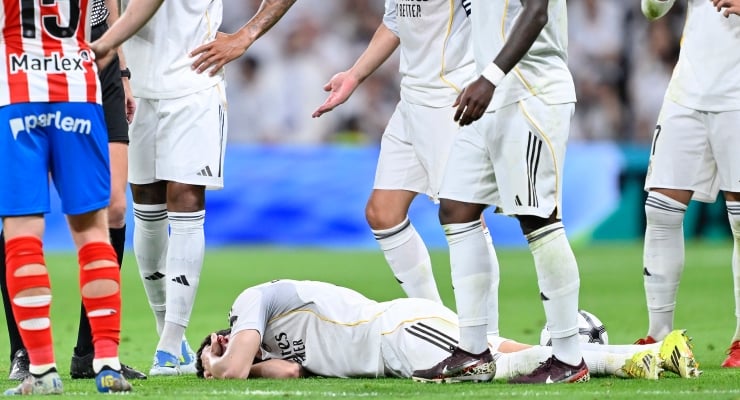 Arsene Wenger: Sakatlık numarası yapan bir dakika saha kenarında bekleyecek