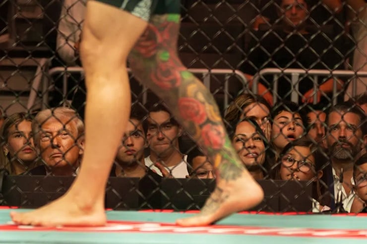 Trump doğum gününe hazırlanıyor: Beyaz Saray'da kafes dövüşüyle kutlanacak