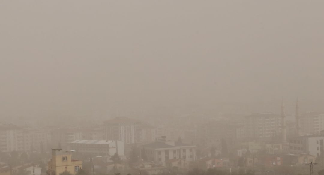 Çöl tozu: Meteorolojiden altı ile sarı kodlu uyarı