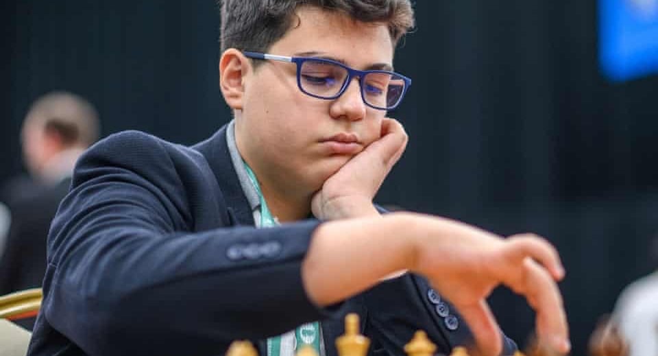 Yağız Kaan Erdoğmuş satranç tarihine geçti: 2700 ELO'yu aşan en genç isim