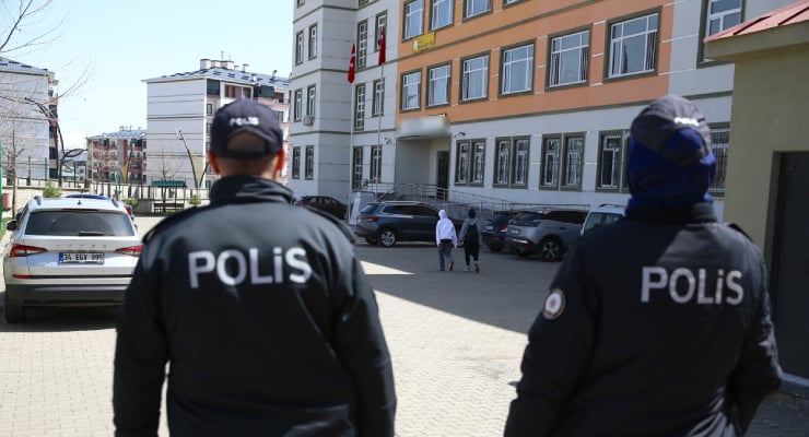 Okul saldırısı paylaşımları: Denizli'de iki gözaltı