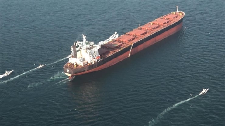 Trump: İran bayraklı kargo gemisini vurduk