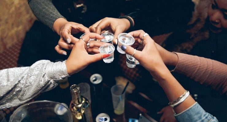 Hem çoşturuyor, hem bunaltıyor: İçkinin 'kerameti'