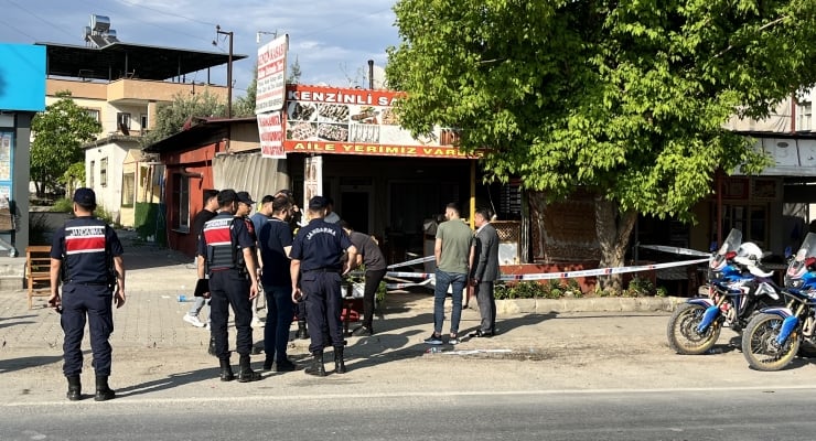 Mersin'de silahlı saldırgan eski eşi dahil beş kişiyi öldürdü, yedi kişiyi yaraladı
